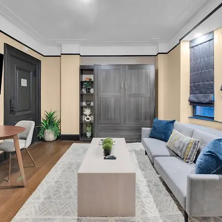 Walkable Paradise Heart Of The City Apt